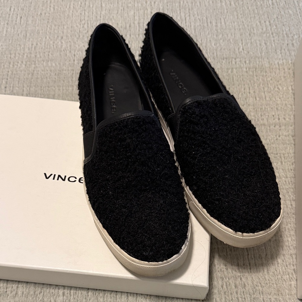 Vince. Blair Black Sherpa Slides